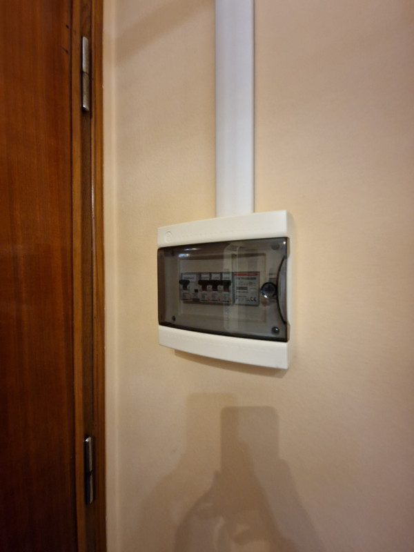 Quartiere San Carlo, una delle zone più servite di Padova. Appartamento trilocale di circa 82 mq....