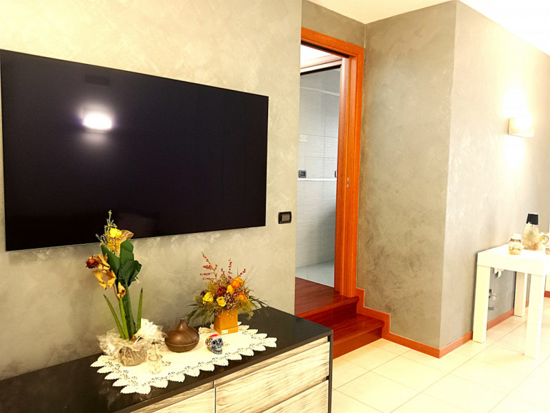 Mellaredo. In zona residenziale, posizionata su strada chiusa, ottima villetta di testa indipende...