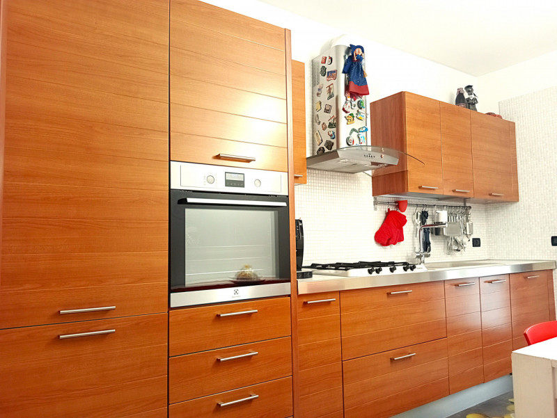 Mellaredo. In zona residenziale, posizionata su strada chiusa, ottima villetta di testa indipende...