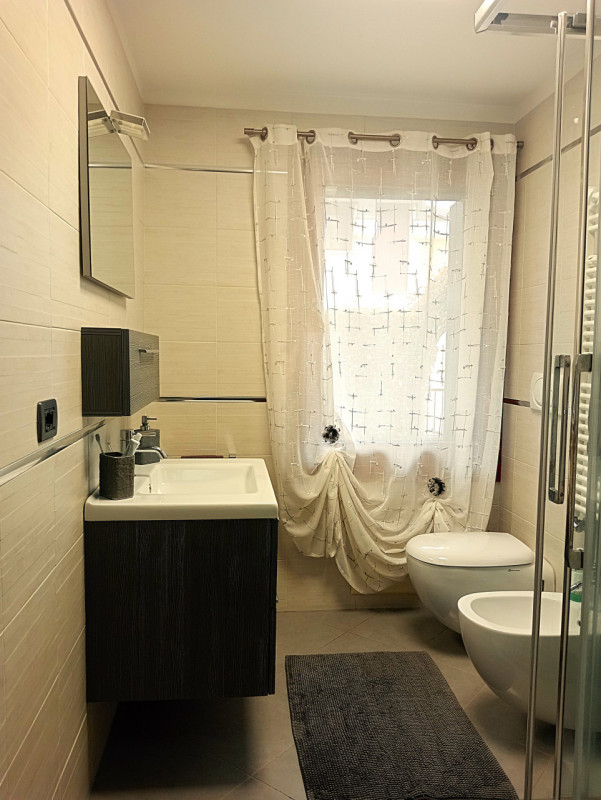 Mellaredo. In zona residenziale, posizionata su strada chiusa, ottima villetta di testa indipende...