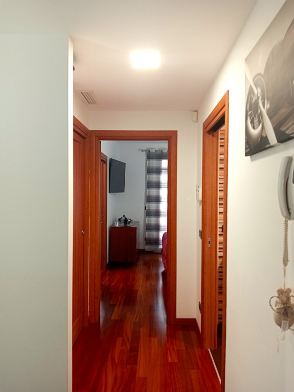 Mellaredo. In zona residenziale, posizionata su strada chiusa, ottima villetta di testa indipende...