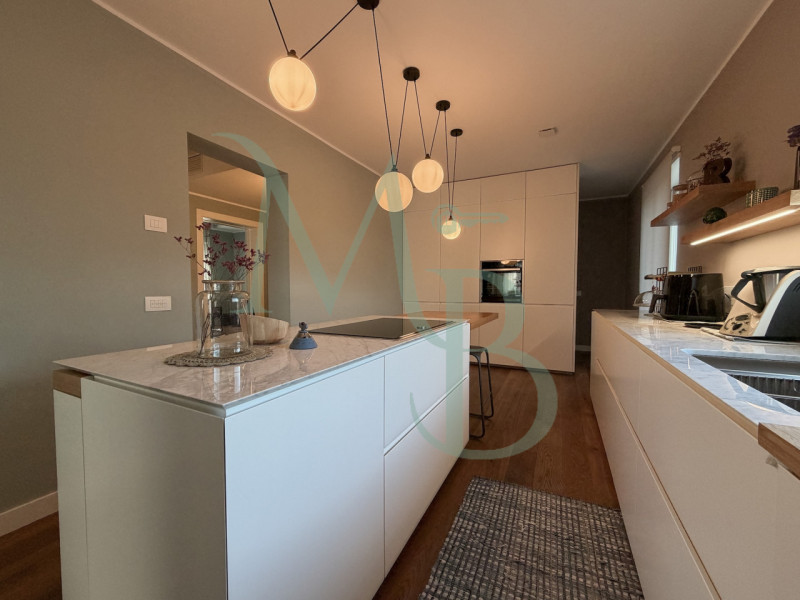 PADOVA - MADONNA PELLEGRINA: Immobiliare MB è lieta di proporre una casa che sorprende già dal pr...