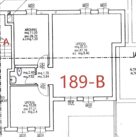 Scopri un'opportunità unica di un ufficio luminoso e ben posizionato nel cuore di Fiesso d'Artico...