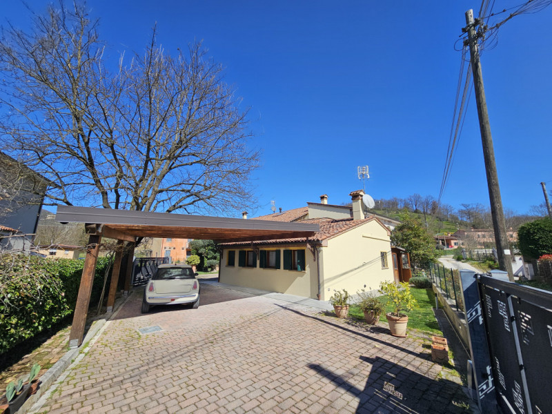 In una delle zone più suggestive dei Colli Euganei, nella località di Valle San Giorgio, frazione...