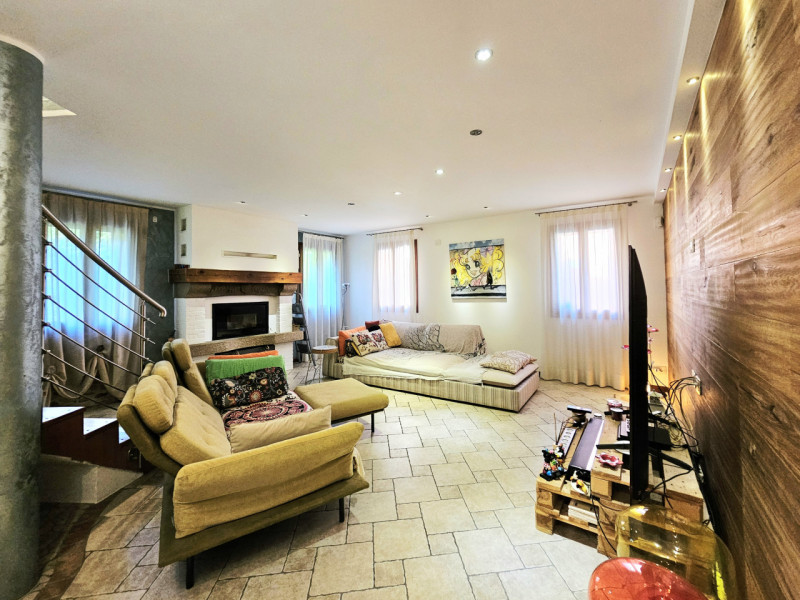 In una delle zone più suggestive dei Colli Euganei, nella località di Valle San Giorgio, frazione...