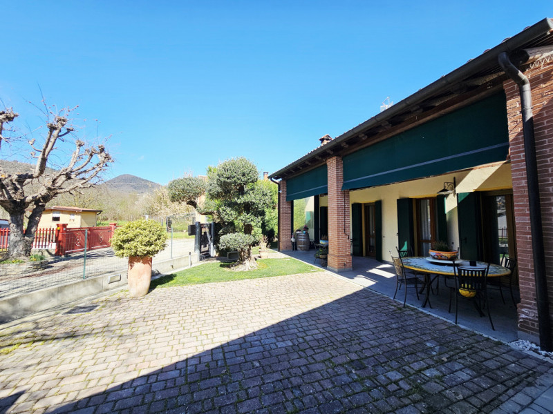 In una delle zone più suggestive dei Colli Euganei, nella località di Valle San Giorgio, frazione...