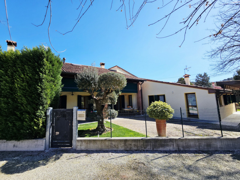 In una delle zone più suggestive dei Colli Euganei, nella località di Valle San Giorgio, frazione...