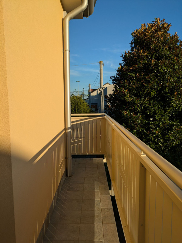 Questo bellissimo appartamento quadrilocale, situato al primo piano di una villetta singola appen...