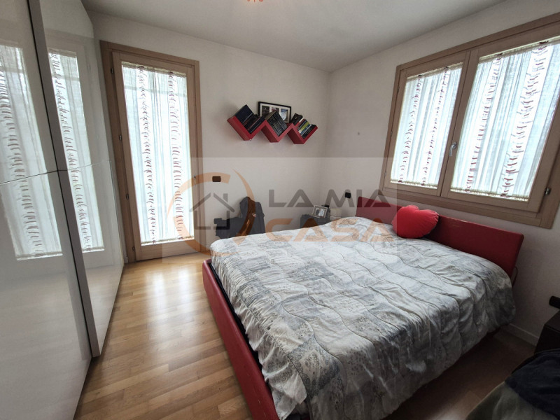 ANNUNCIO RIVOLTO A PERSONE CON REDDITI STABILI E CONTRATTO DI LAVORO A TEMPO INDETERMINATO. RICHI...