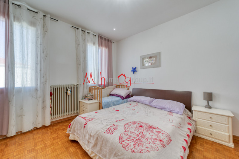 SELVAZZANO DENTRO ZONA TENCAROLA - (Rif. V193P) - Proponiamo in vendita casa singola sviluppata s...