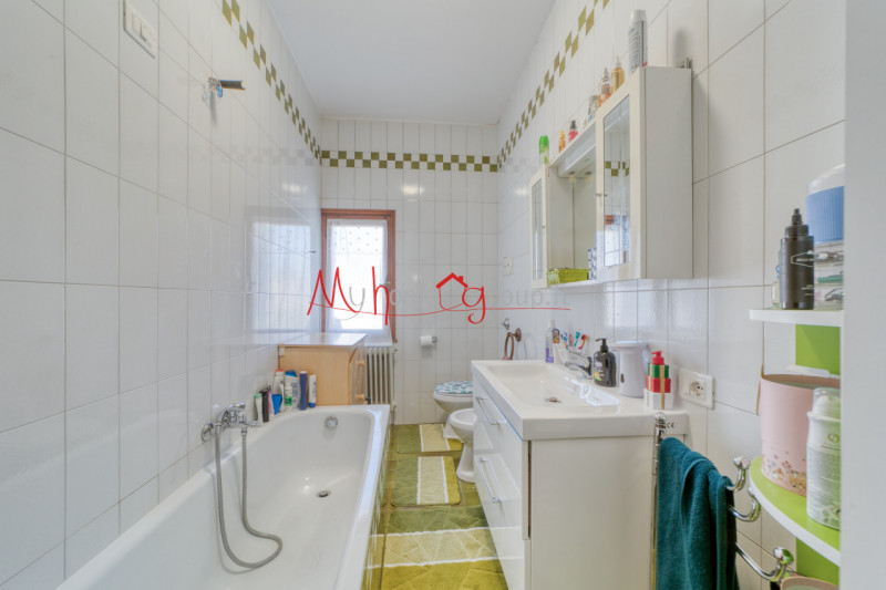 SELVAZZANO DENTRO ZONA TENCAROLA - (Rif. V193P) - Proponiamo in vendita casa singola sviluppata s...