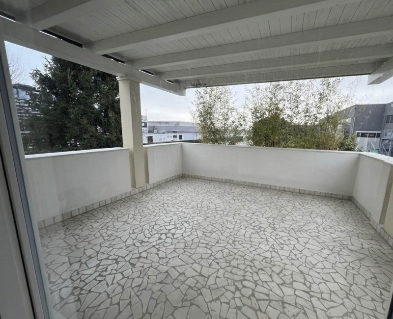 OM43 MESTRINO Proponiamo in locazione porzione di abitazione indipendente ATTICO in sole tre unit...