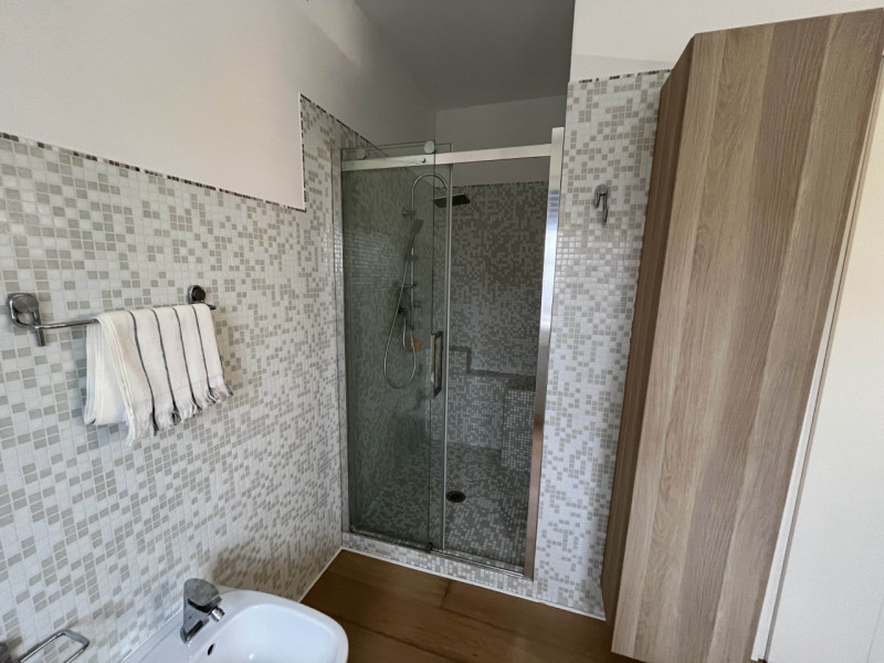 OM43 MESTRINO Proponiamo in locazione porzione di abitazione indipendente ATTICO in sole tre unit...