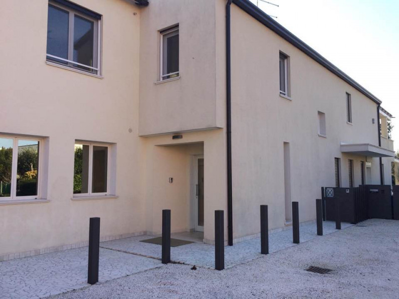 OM43 MESTRINO Proponiamo in locazione porzione di abitazione indipendente ATTICO in sole tre unit...