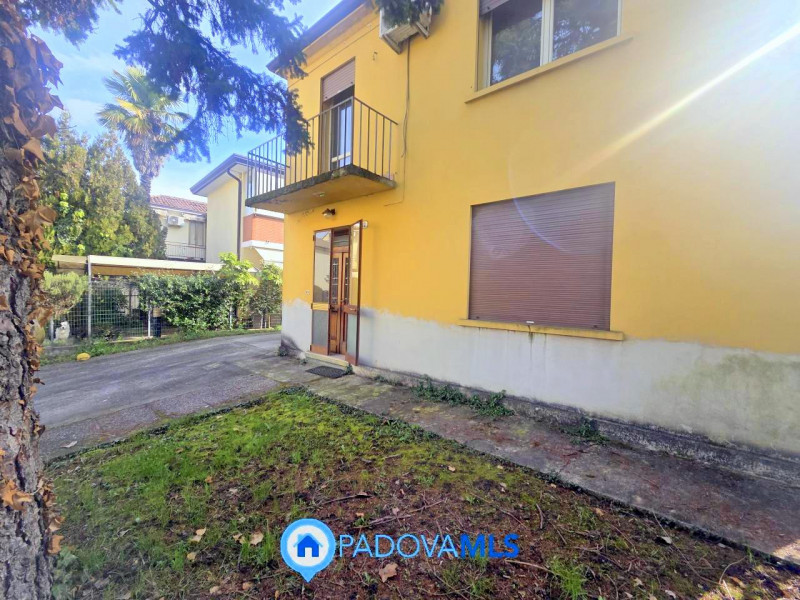 Immobile in esclusiva al Gruppo Padova MLS

PADOVA in quartiere ARCELLA/SAN LORENZO, zona residen...