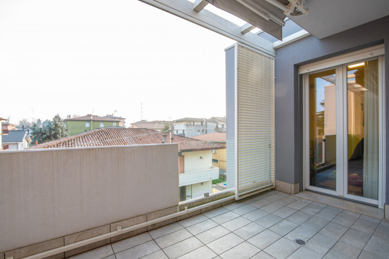 Cadoneghe - Bragni; Immobiliare Faulisi propone in vendita appartamento quadrilocale situato a po...