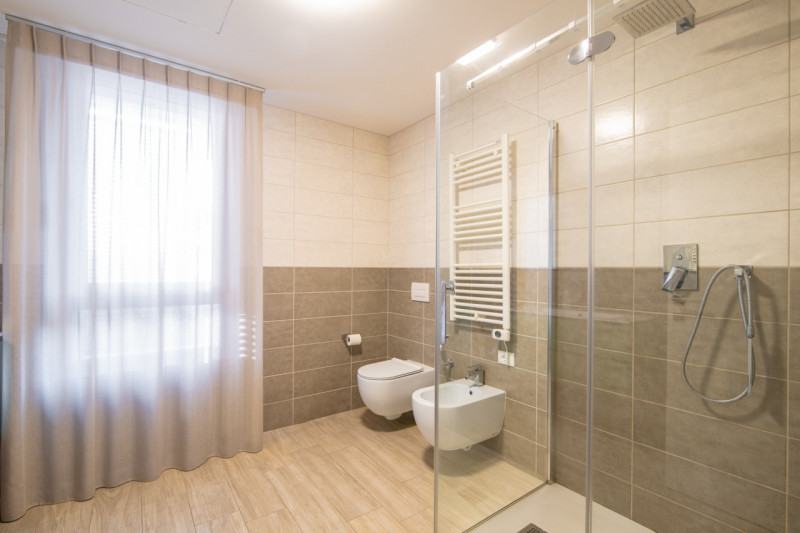 Cadoneghe - Bragni; Immobiliare Faulisi propone in vendita appartamento quadrilocale situato a po...