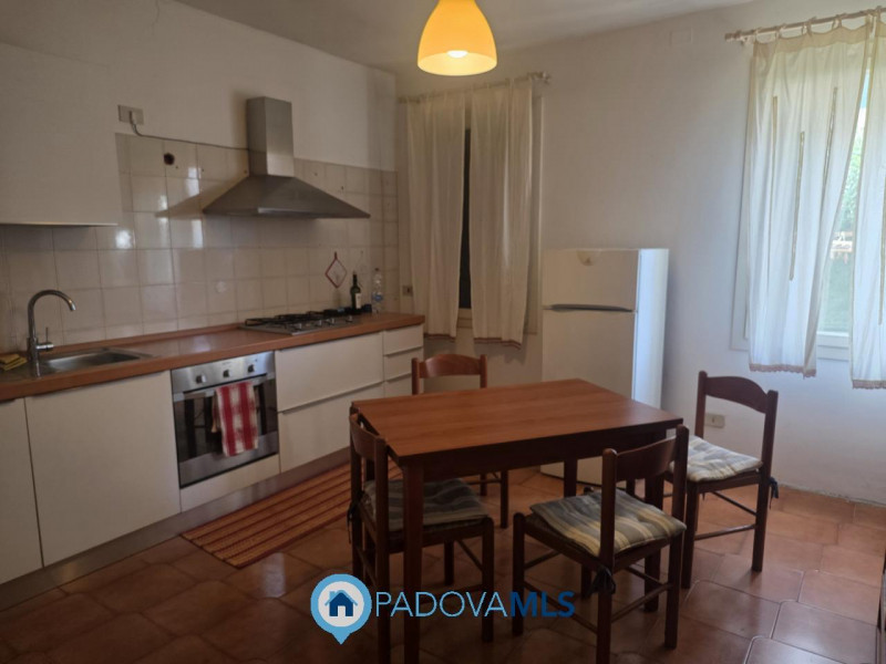 Immobile in esclusiva al Gruppo Padova MLS PADOVA 

in quartiere ARCELLA/SAN LORENZO, zona reside...