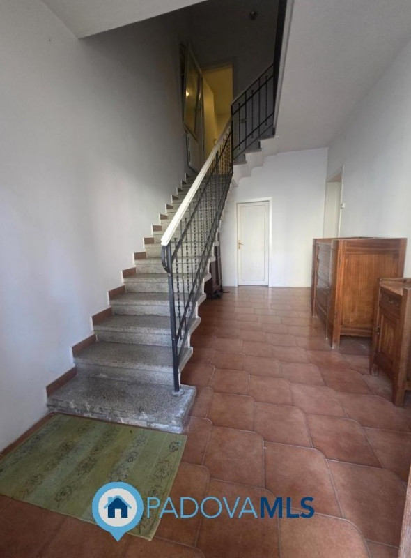 Immobile in esclusiva al Gruppo Padova MLS
PADOVA in quartiere ARCELLA/SAN LORENZO, zona residenz...