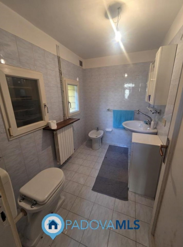 Immobile in esclusiva al Gruppo Padova MLS
PADOVA in quartiere ARCELLA/SAN LORENZO, zona residenz...