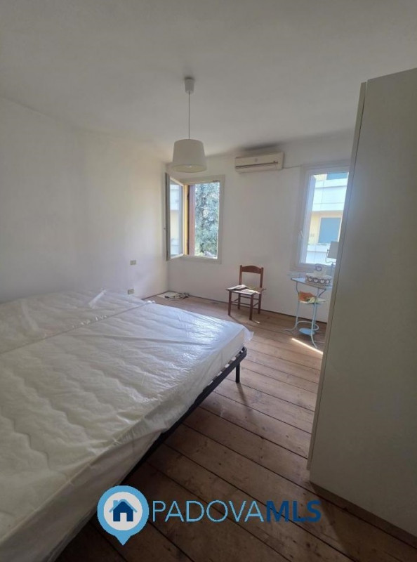 Immobile in esclusiva al Gruppo Padova MLS
PADOVA in quartiere ARCELLA/SAN LORENZO, zona residenz...