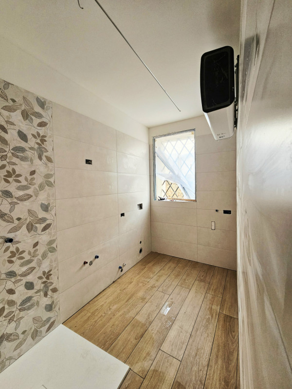 In una posizione comodissima al centro di Monselice, proponiamo in affitto un appartamento di nuo...