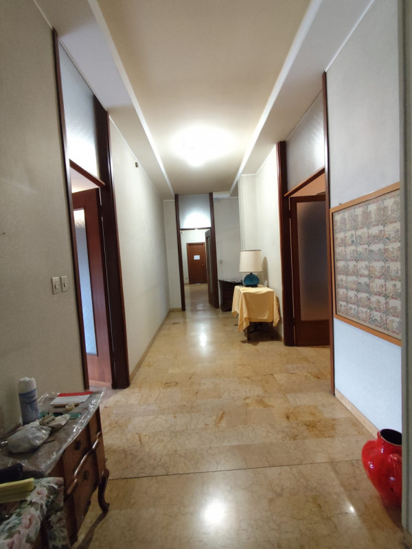 Situato nel prestigioso Centro Storico di Vicenza, questo straordinario appartamento di oltre 368...