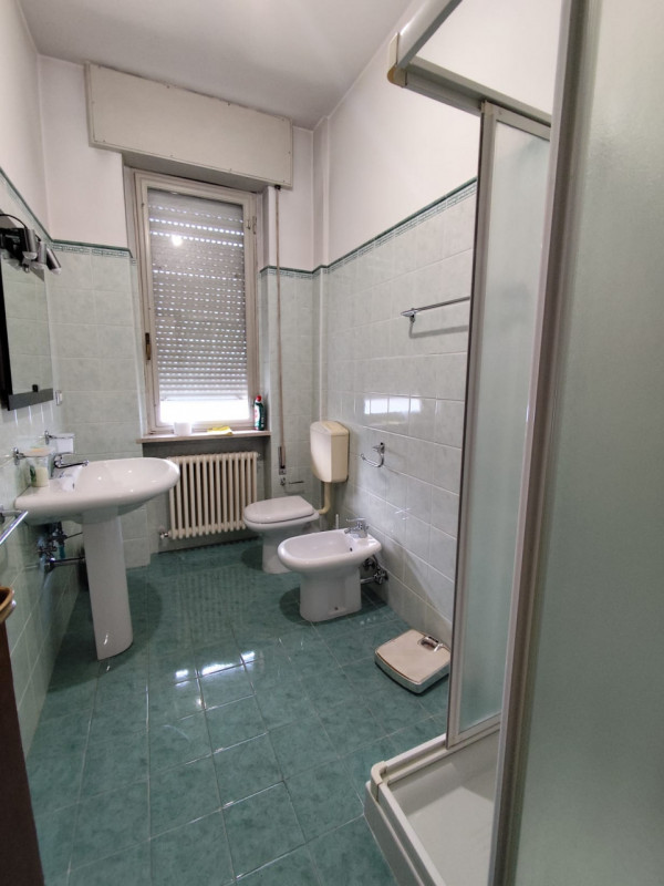 Situato nel prestigioso Centro Storico di Vicenza, questo straordinario appartamento di oltre 368...