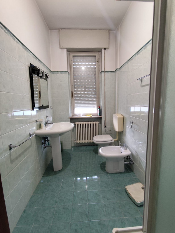 Situato nel prestigioso Centro Storico di Vicenza, questo straordinario appartamento di oltre 368...