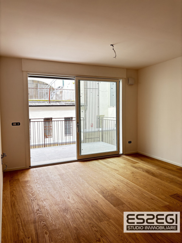 PADOVA CENTRO STORICO: Vendesi appartamento bicamere in prestigioso edificio residenziale di nuov...