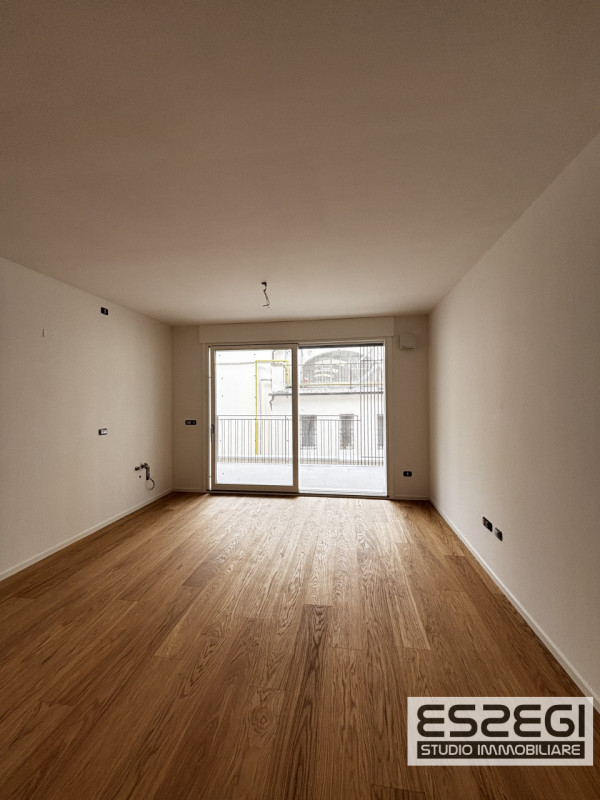 PADOVA CENTRO STORICO: Vendesi appartamento bicamere in prestigioso edificio residenziale di nuov...