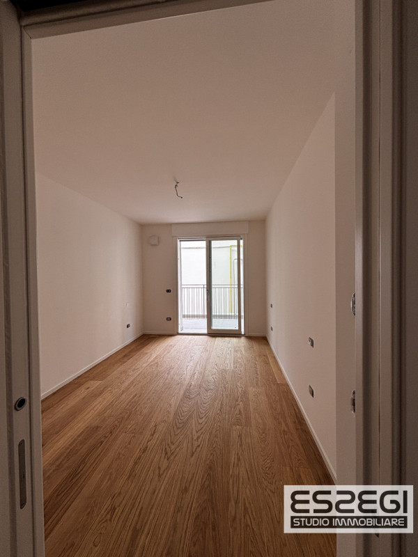 PADOVA CENTRO STORICO: Vendesi appartamento bicamere in prestigioso edificio residenziale di nuov...