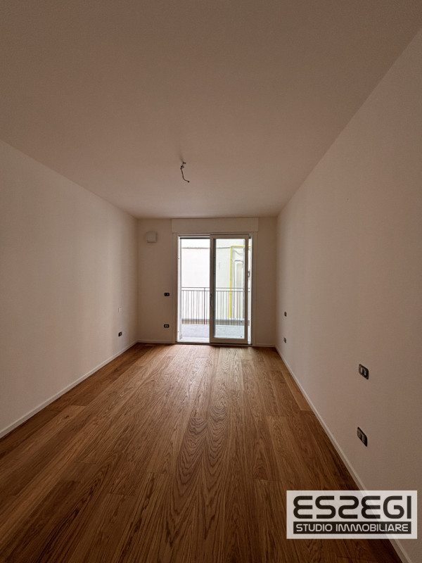 PADOVA CENTRO STORICO: Vendesi appartamento bicamere in prestigioso edificio residenziale di nuov...