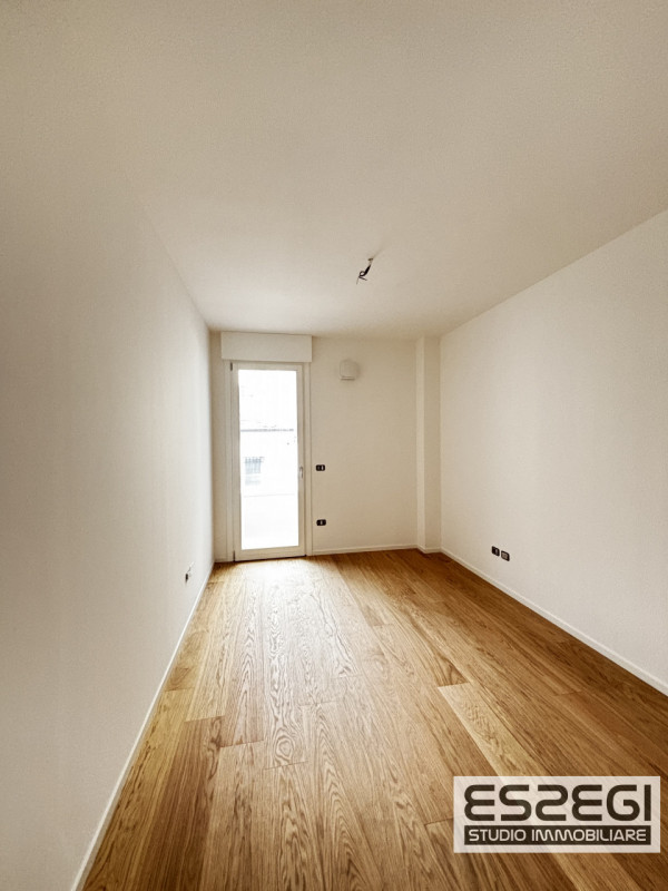 PADOVA CENTRO STORICO: Vendesi appartamento bicamere in prestigioso edificio residenziale di nuov...