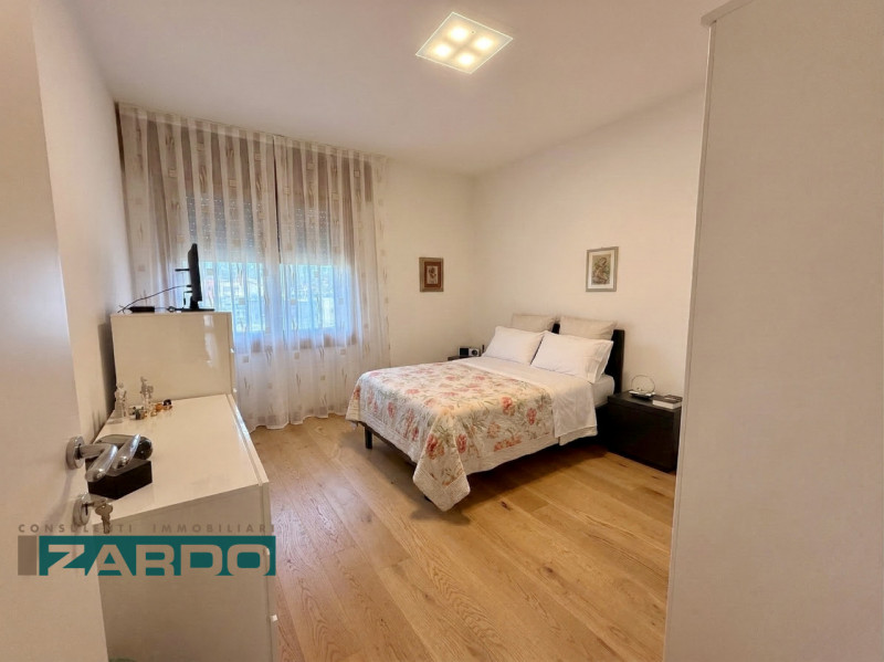 Rif. C-239 (per info N. 3409172184 )

Scopri questa affascinante casa singola situata nella tranq...