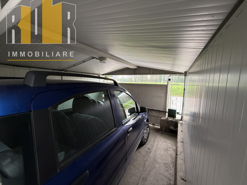 Proponiamo in vendita esclusiva abitazione singola di contenute dimensioni, comoda alla mobilità ...