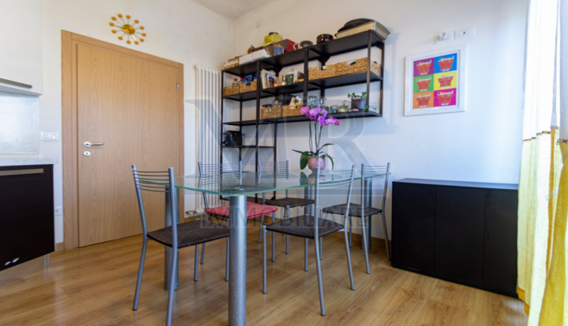 PADOVA - SANT'OSVALDO
OTTIMO APPARTAMENTO RECENTEMENTE RISTRUTTURATO

In una delle zone più richi...