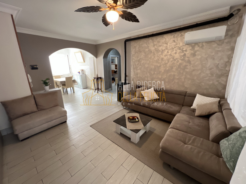 SCHIO - Santa Croce: In tranquilla zona tranquilla e comoda a tutti i servizi, BICAMERE con giard...