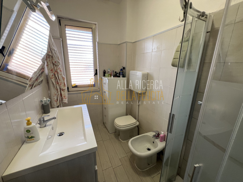 SCHIO - Santa Croce: In tranquilla zona tranquilla e comoda a tutti i servizi, BICAMERE con giard...