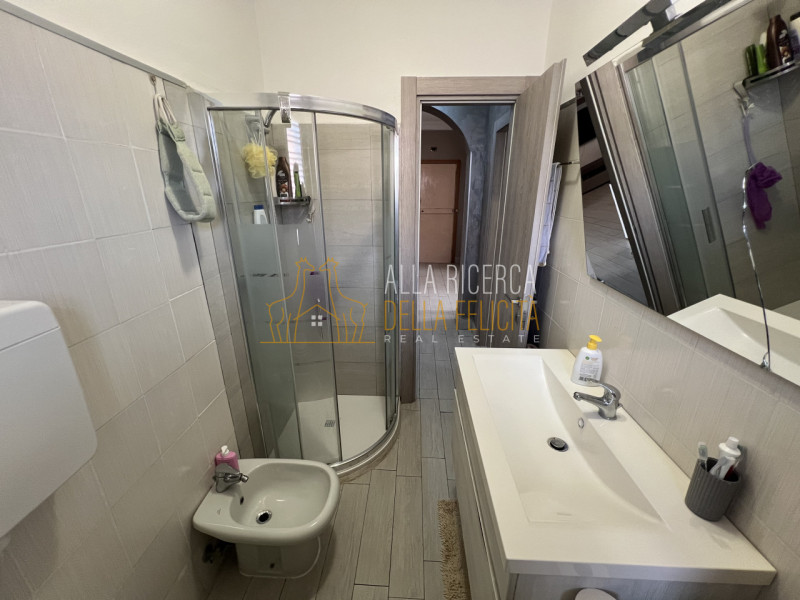 SCHIO - Santa Croce: In tranquilla zona tranquilla e comoda a tutti i servizi, BICAMERE con giard...