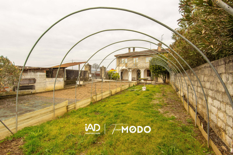 SE STAI CERCANDO UNA CASA INDIPENDENTE, CON SPAZIO PER LA TUA FAMIGLIA E SENZA CONDOMINIO, CONTIN...