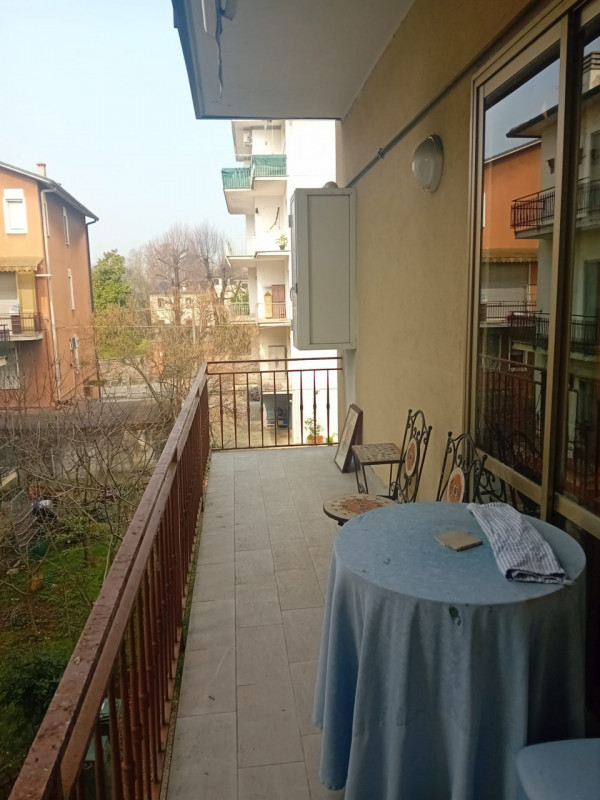 Nel cuore del quartiere di Villaggio del Sole, in un contesto residenziale tranquillo e ben servi...