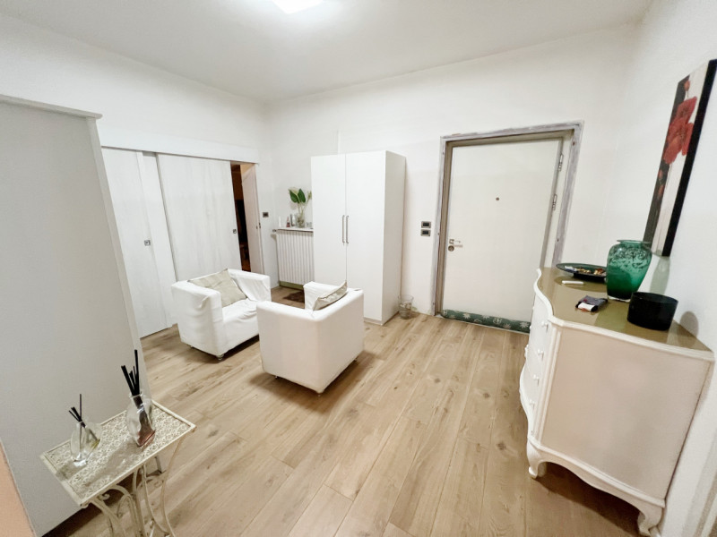 (Per INFO Cristina 3389226442). SPLENDIDA CASA SINGOLA SVILUPPATA TUTTA SU UNICO LIVELLO al piano...