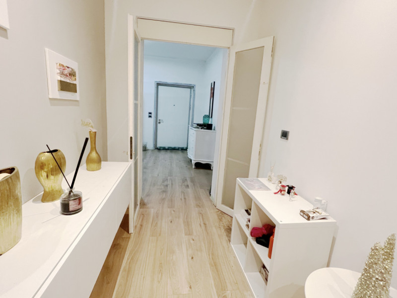 (Per INFO Cristina 3389226442). SPLENDIDA CASA SINGOLA SVILUPPATA TUTTA SU UNICO LIVELLO al piano...