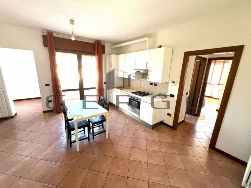 (Per INFO Cristina 3389226442) Situato a Terrassa Padovana, vicino a tutti i servizi, inserito in...