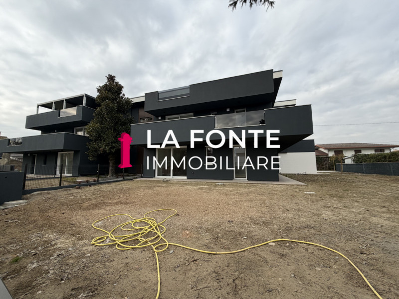 STRA - In una posizione strategica, lontano dal traffico ma al contempo vicino a tutti i principa...