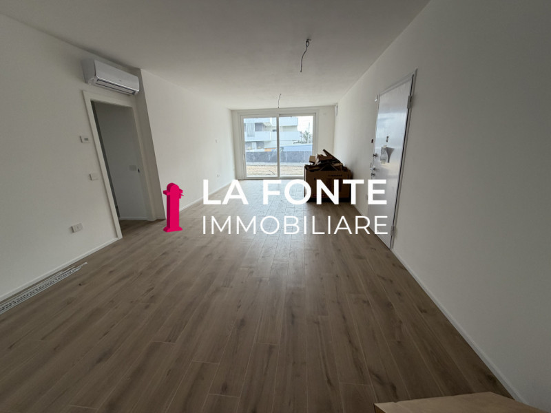 STRA - In una posizione strategica, lontano dal traffico ma al contempo vicino a tutti i principa...