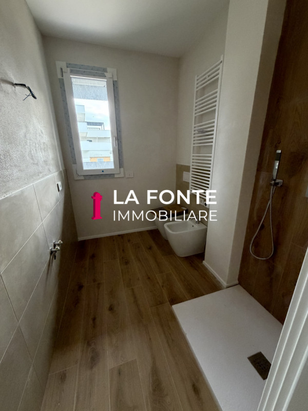 STRA - In una posizione strategica, lontano dal traffico ma al contempo vicino a tutti i principa...