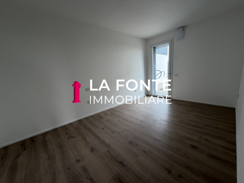 STRA - In una posizione strategica, lontano dal traffico ma al contempo vicino a tutti i principa...