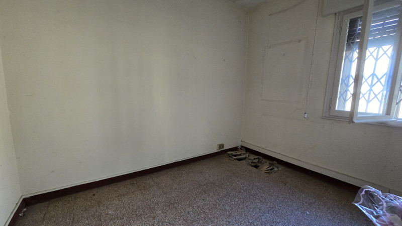 Nel cuore del centro storico di Este, a pochi passi dalla piazza principale e comodo a tutti i se...